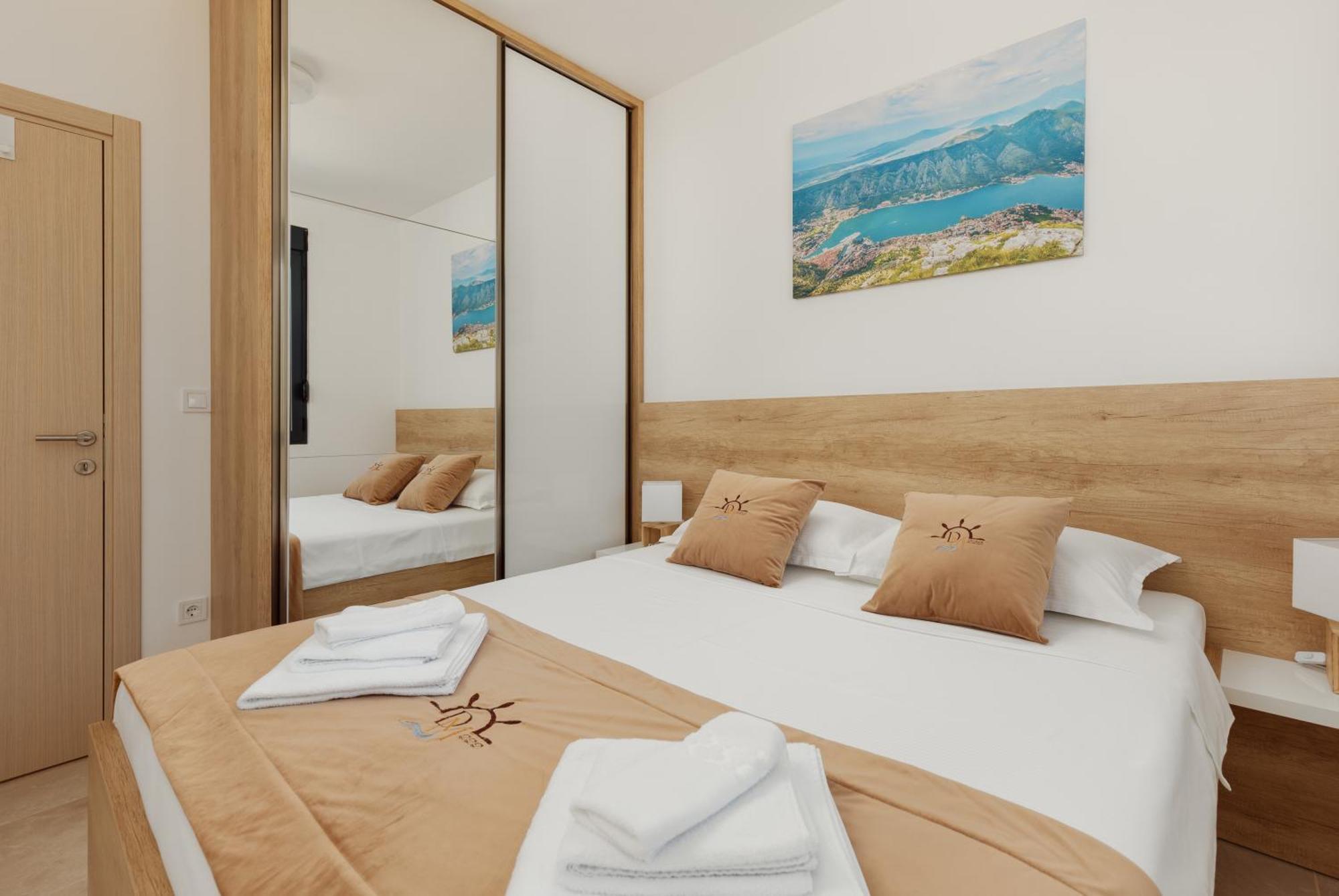 Dm Apartments Kotor Eksteriør billede